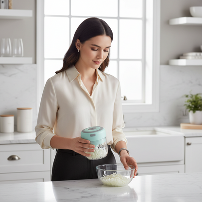 Mini hachoir portable pour preparation rapide des aliments
