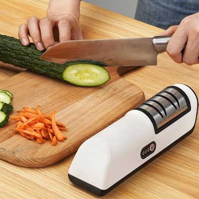 Aiguiseur couteau électrique avec couteau et légumes