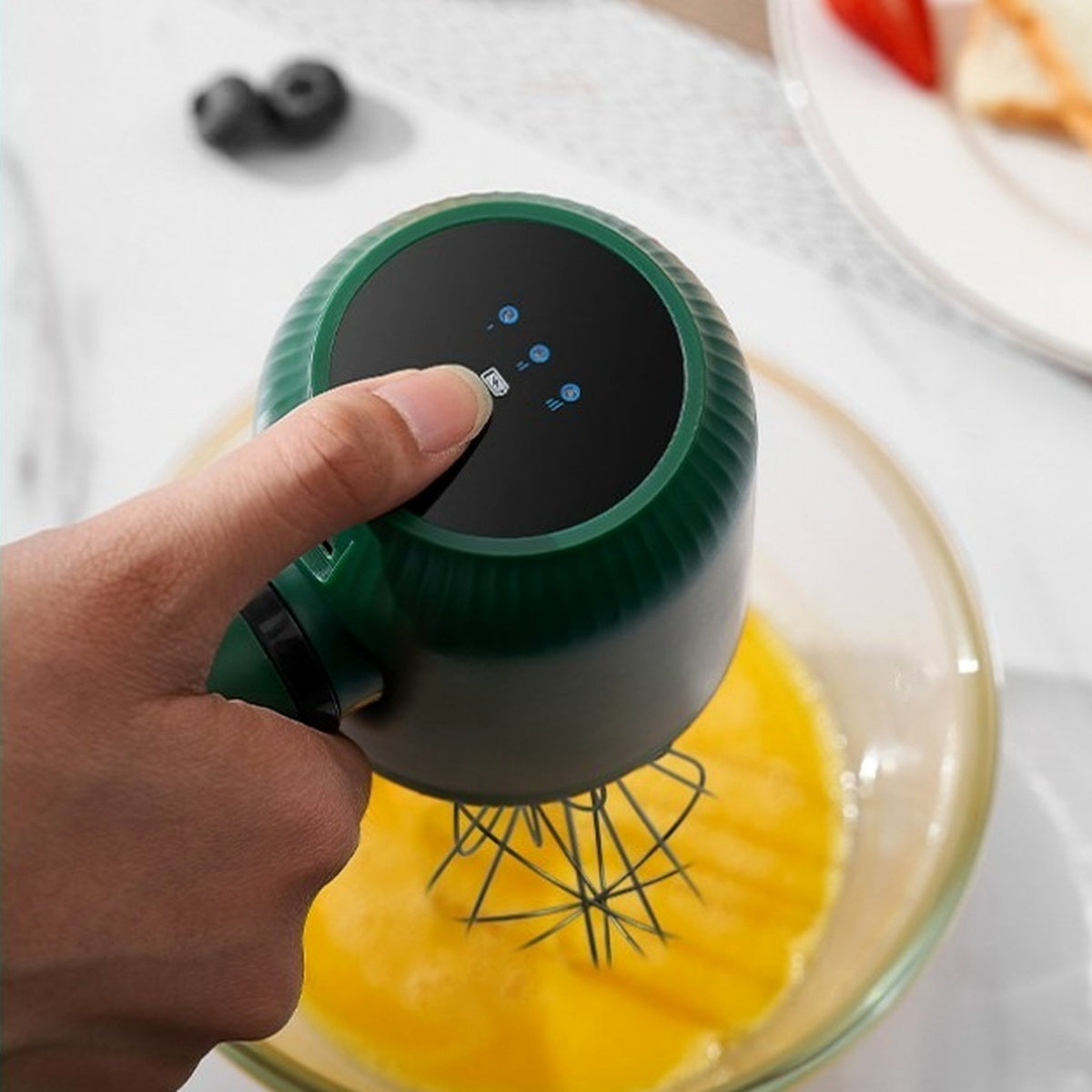 Commandes tactiles du batteur électrique vert rechargeable